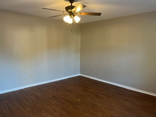 Photo - 50 Lynnwood Cove Unit 50 Lynwood #B