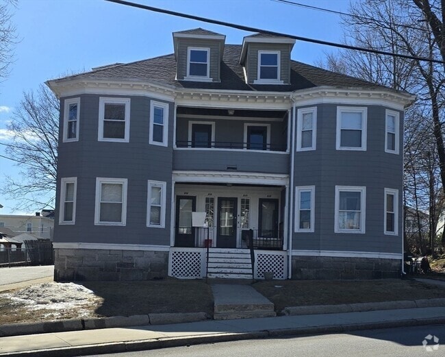 Building Photo - 206 Pine St Unit 206R Rental