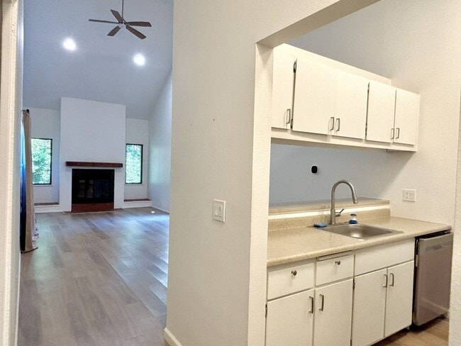 Photo - 331 SE 146th Ave