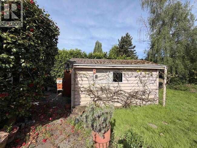 Photo - 3431 Springford Ave