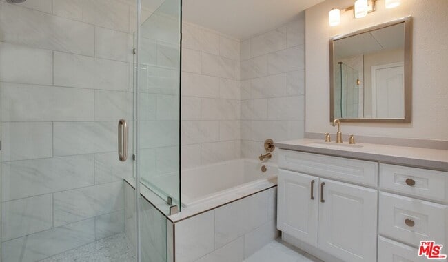 Photo - 6260 W 3rd St Unidad 3-401