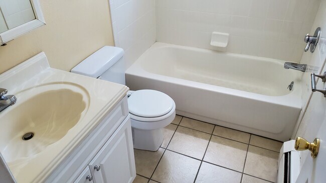 Photo - 918 S Logan St Unit 301