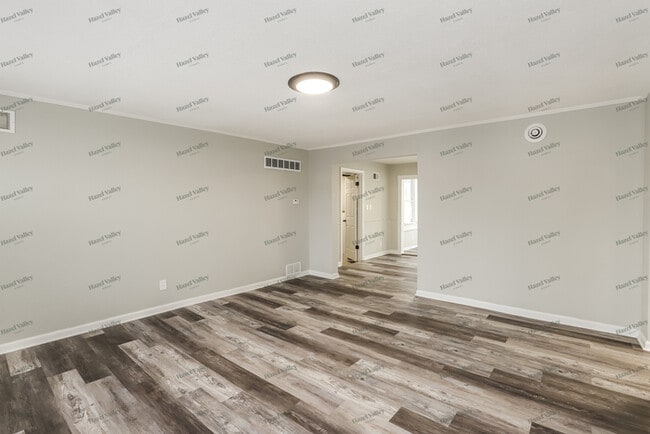 Photo - 7406 E 57th St