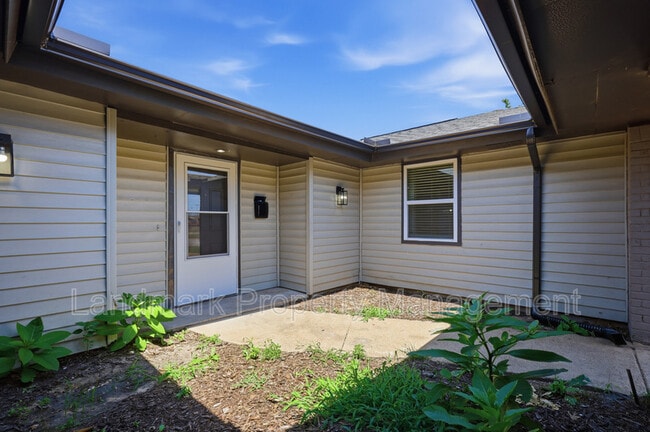 4351 Altamesa Blvd
