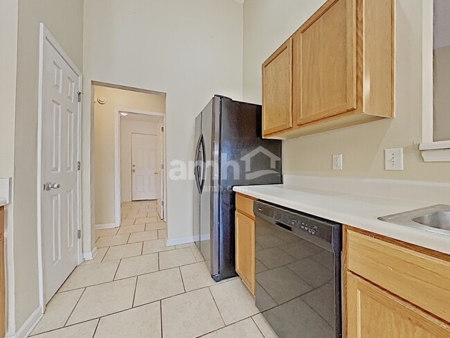 Photo - 3211 Deer Valley Dr NW