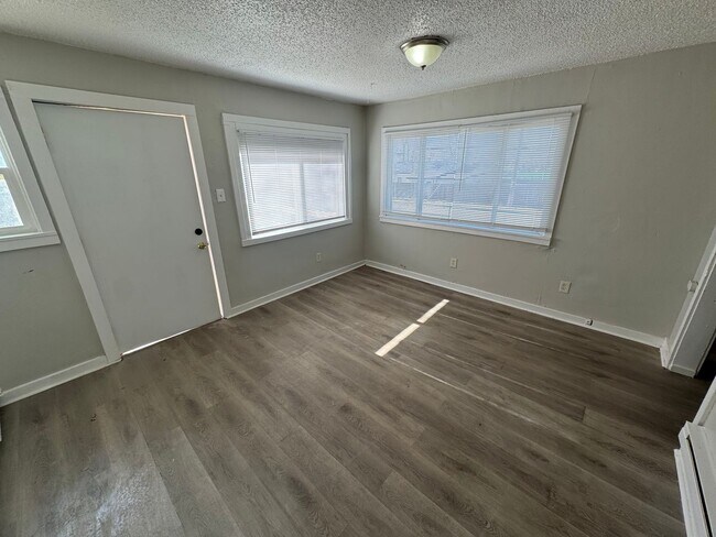 Photo - 2619 E Willamette Ave Unit 22