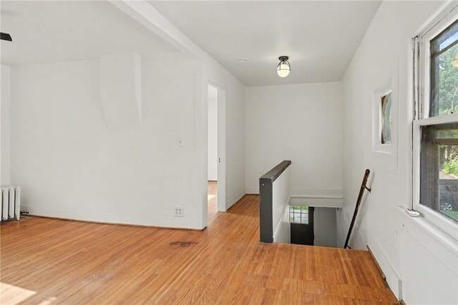 54 Sanford St