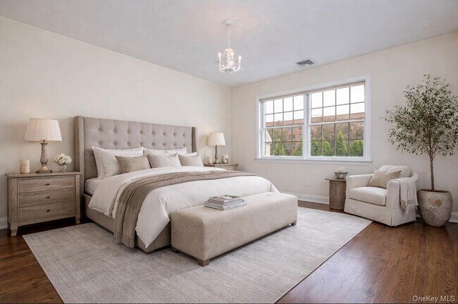 Photo - 423 English Pl