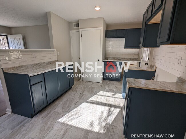 Photo - Quiet neighborhood- 3 Bed / 1 Bath - Move ...