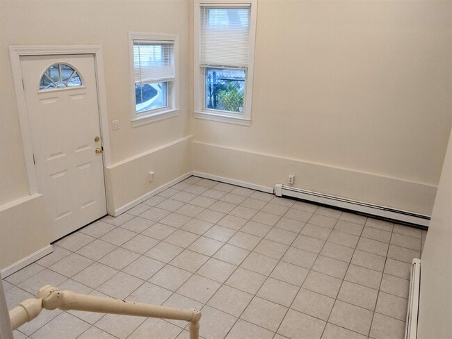 Photo - 83 Yorktown St Unit 1