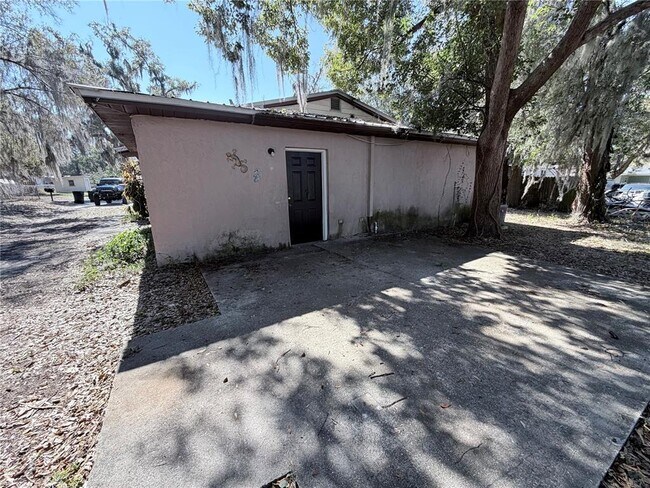 Photo - 670 Garden St