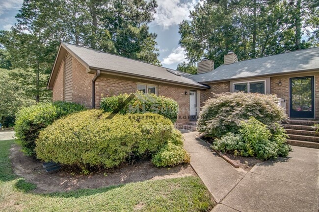 Building Photo - 5500 Fortunes Ridge Dr