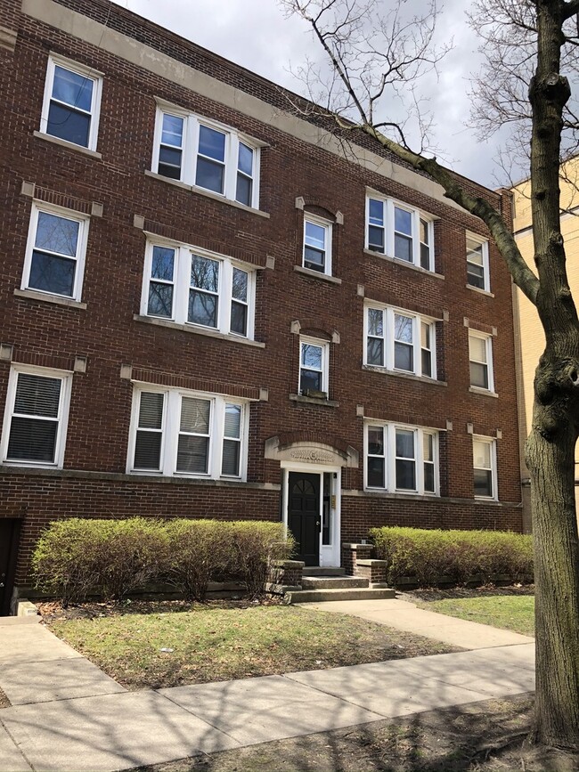 Photo - 6346 N Wayne Ave Condo Unit 1N