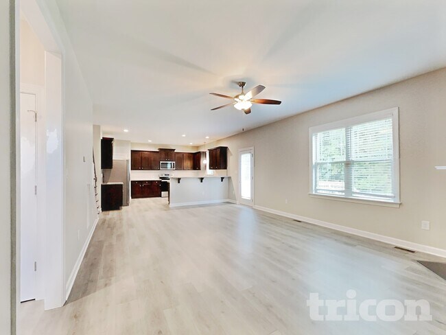 Photo - 262 Dundalk Dr