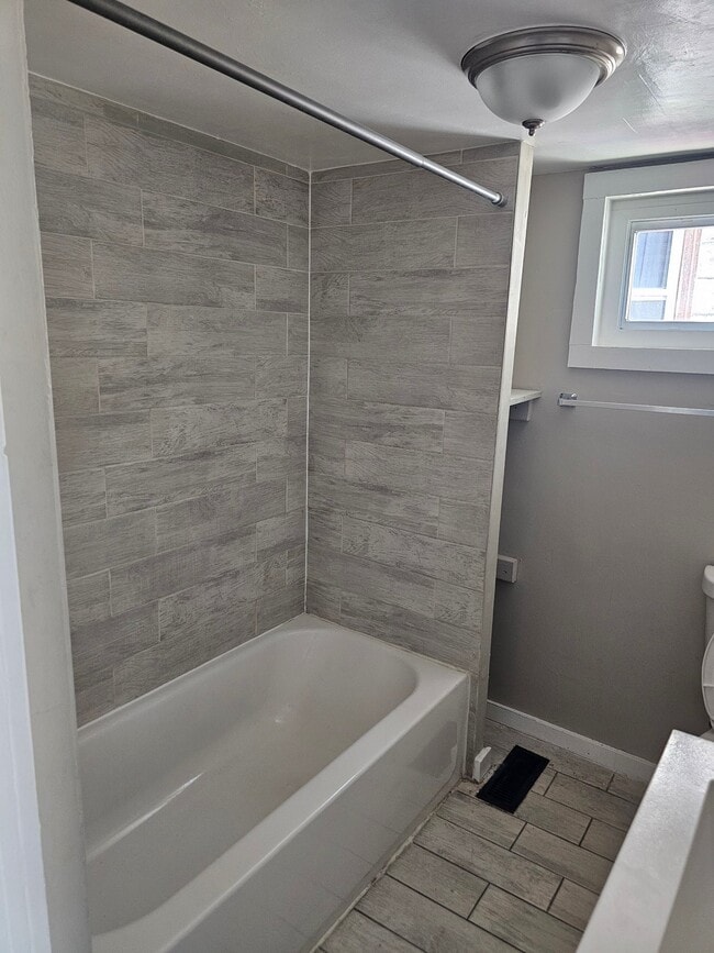 Photo - 172 Mercer St
