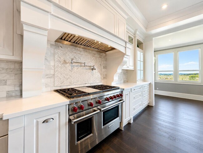 Photo - 15957-1539A 39a Ave