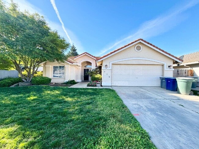 Photo - 736 Redwing Dr