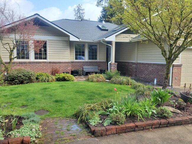 Beautiful home over the Hammersley Inlet - Beautiful home over the Hammersley Inlet