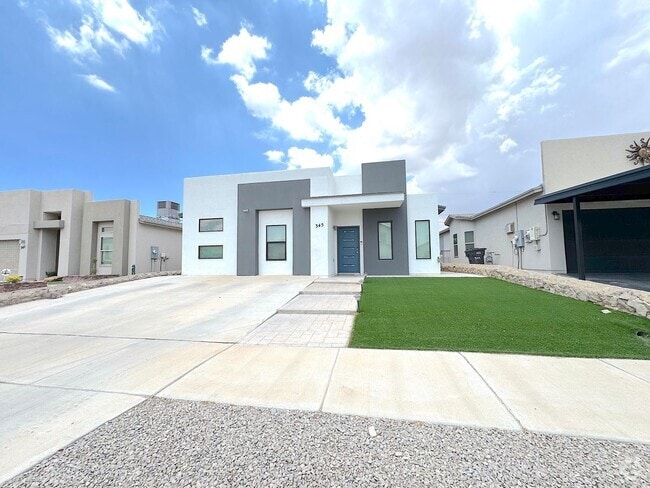 Building Photo - West El Paso 3bed refrig A/C with Gorgeous... Rental