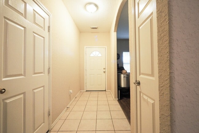 Photo - 11219 Overland Trail Dr