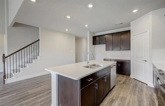 Photo - 410 Stagg St