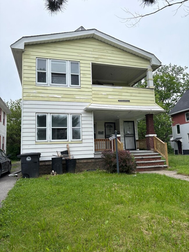 Building Photo - 3252 E 118 Unit 2