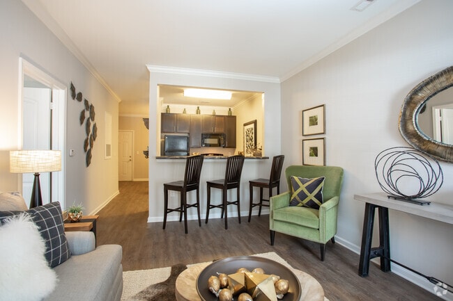 1BR, 1BA - 802sf Sunstone- Living Area