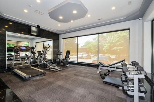 Photo - 2451 W Howard St