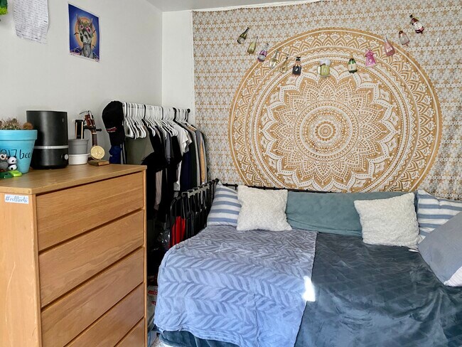 Photo - 5217 Beeler St