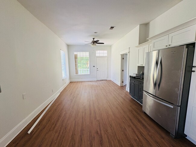 Photo - 210 Tennessee Ave SW