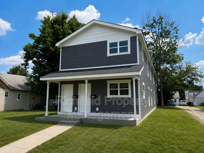 Building Photo - 2511 Columbia Ave