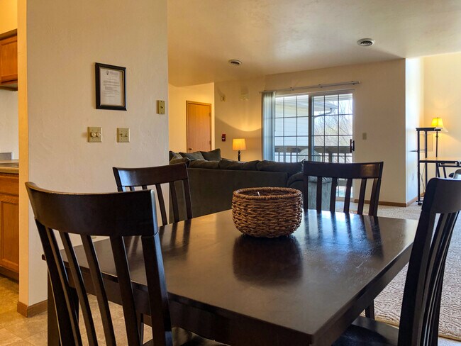 Furnished Apartment - Parkside Luxury Apartments