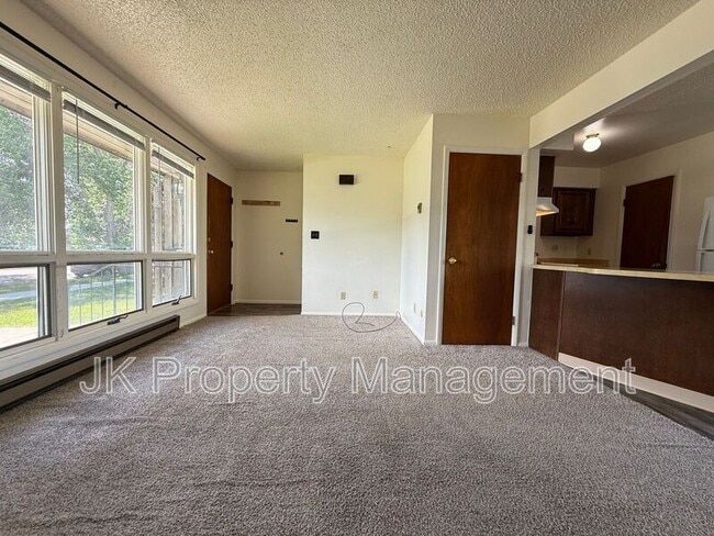 Photo - 919 1st Ave SW Unit #02