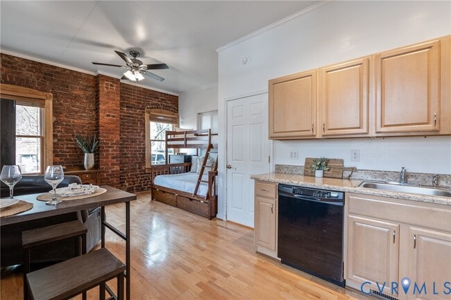 Photo - 1622 Grove Ave Unidad 1B