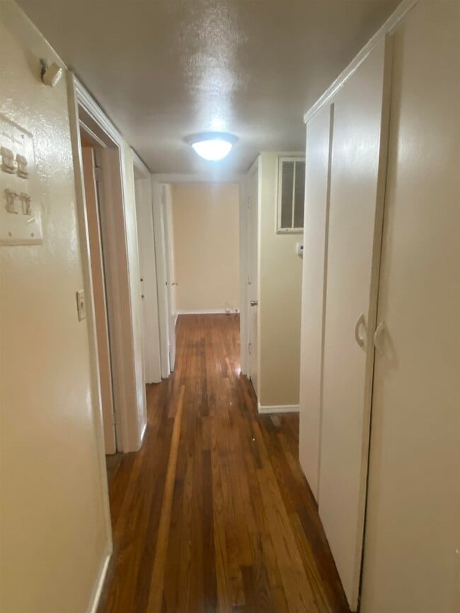 Photo - 1609 Atkamire Dr