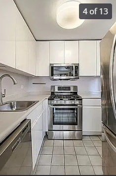 Photo - 236 E 47th St Unit 236 E 47th St