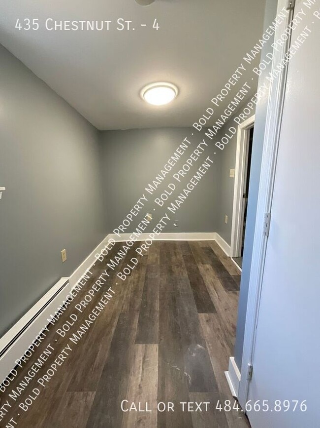 Photo - 435 Chestnut St Unit 4