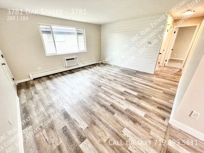 Photo - 3781 Oak St Unit 3781