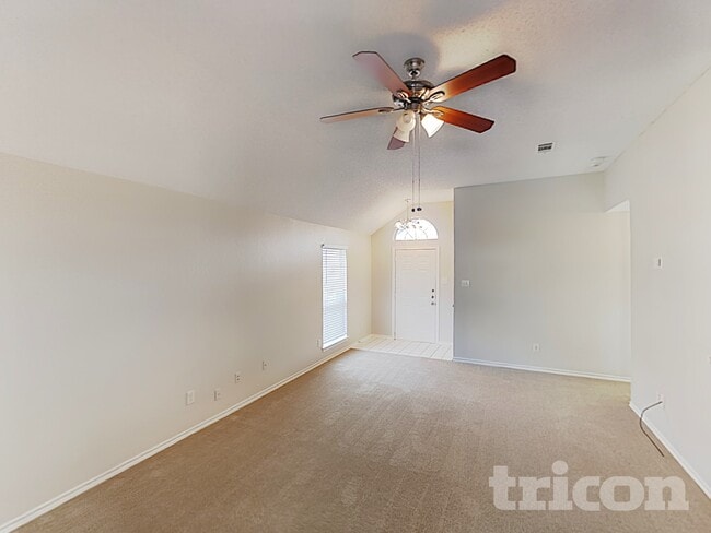 Photo - 1415 Develon Dr