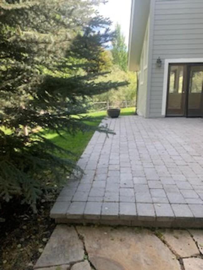 Photo - Beautiful 4 Bedroom 2.5 Bath home in Sun Valley
