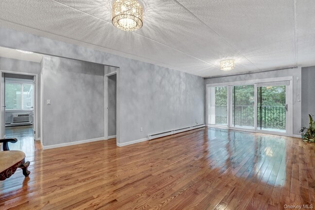 Photo - 128 Colonial Pkwy Unit 3E