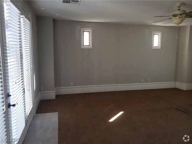 Building Photo - 469 Via Palermo Dr Rental