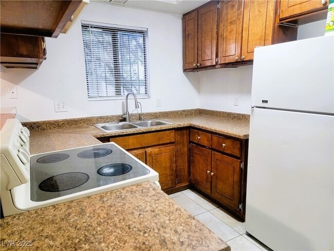 Photo - 6932 Kilgore Dr Unidad A