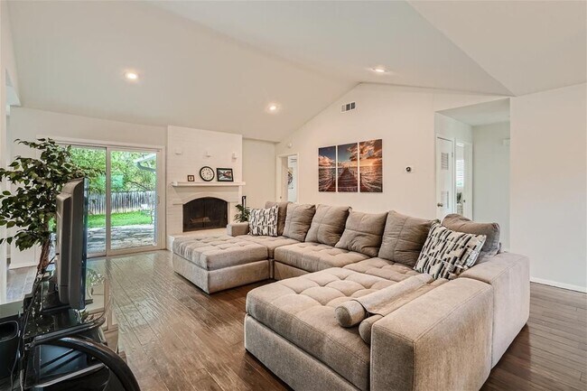 Photo - 6614 Ashland Dr