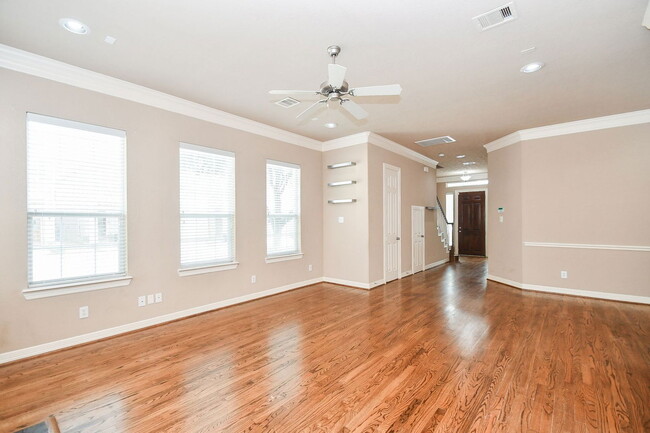 Photo - 3202 Holly Meadow Dr