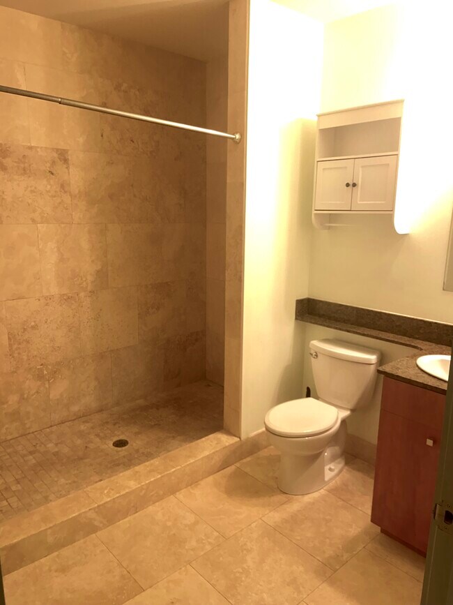 Photo - 62 W Colonial Dr Unit China Glass Warehouse