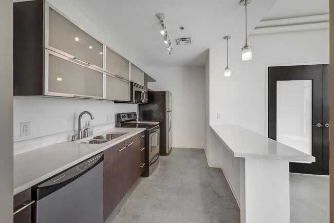 Photo - 2115 Yeaman Pl Unit 204