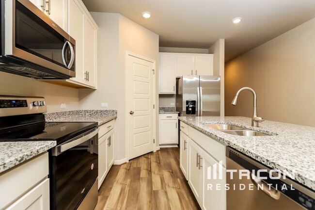 Photo - 13682 Paxton Blvd