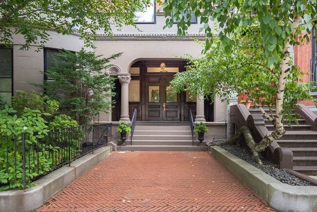 Photo - 290 Commonwealth Ave Unit 20