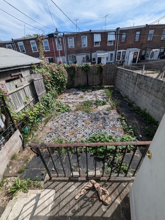 Photo - 4921 C St Unit 1